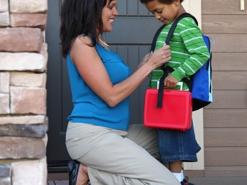 shu_36228646_MotherPreparingChildSchool-lr2.jpg
